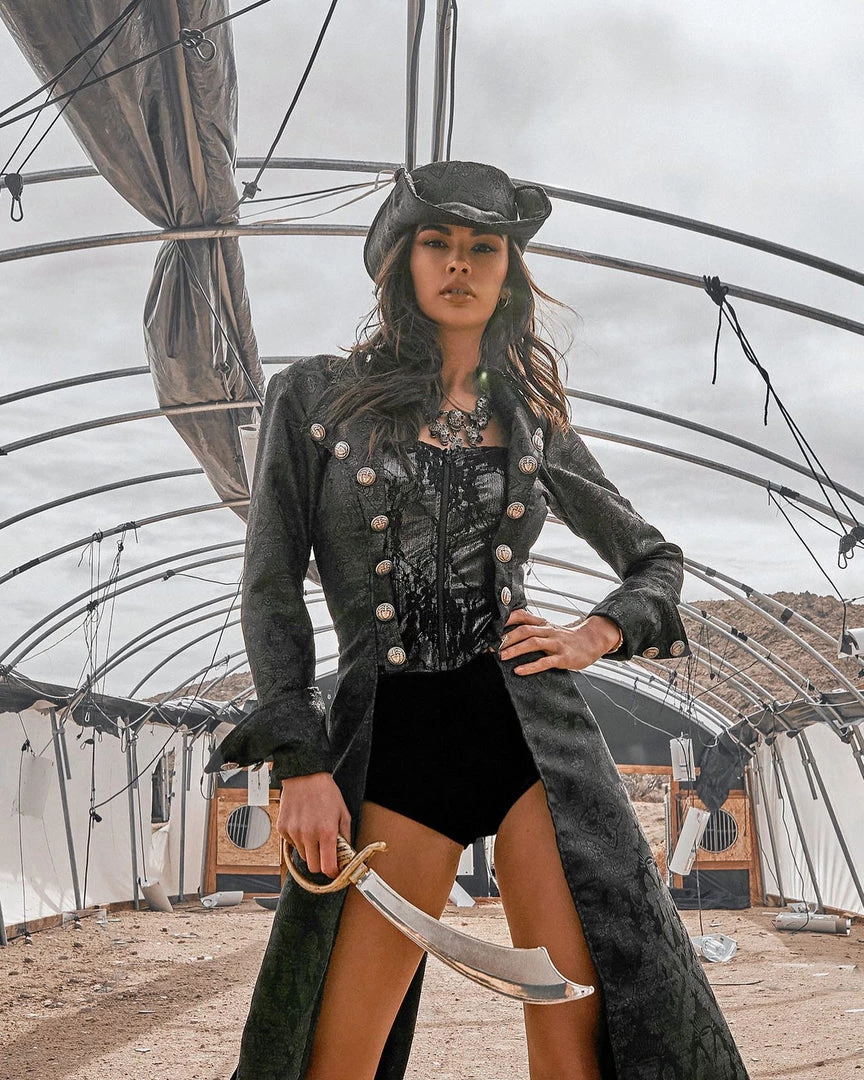 Roma Costume 4pc Captivating Pirate Costume Costumes 1 Roma Costume 4pc Captivating Pirate Costume Costumes