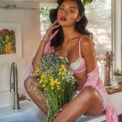 Roma Costume Lingerie 2pc Lace & Satin Underwire Bra Set