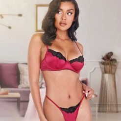 Roma Costume Lingerie 2pc Lace & Satin Underwire Bra Set