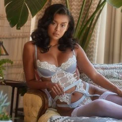 Roma Costume 1pc Embroidered Lace & Satin Bustier Set